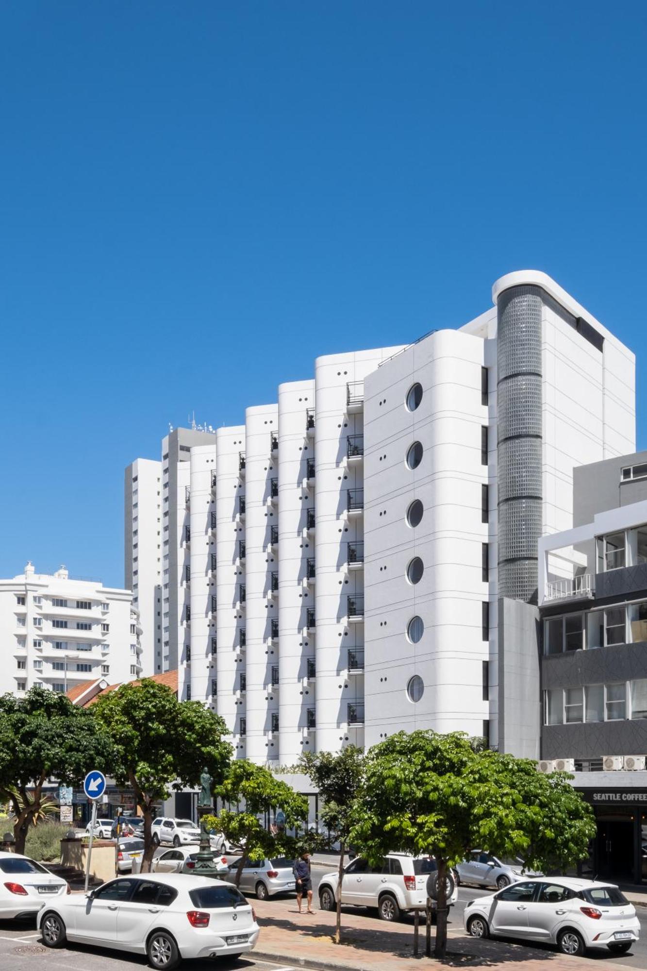 Apartment Flamingo 101 - One Bedroom Sea Point *