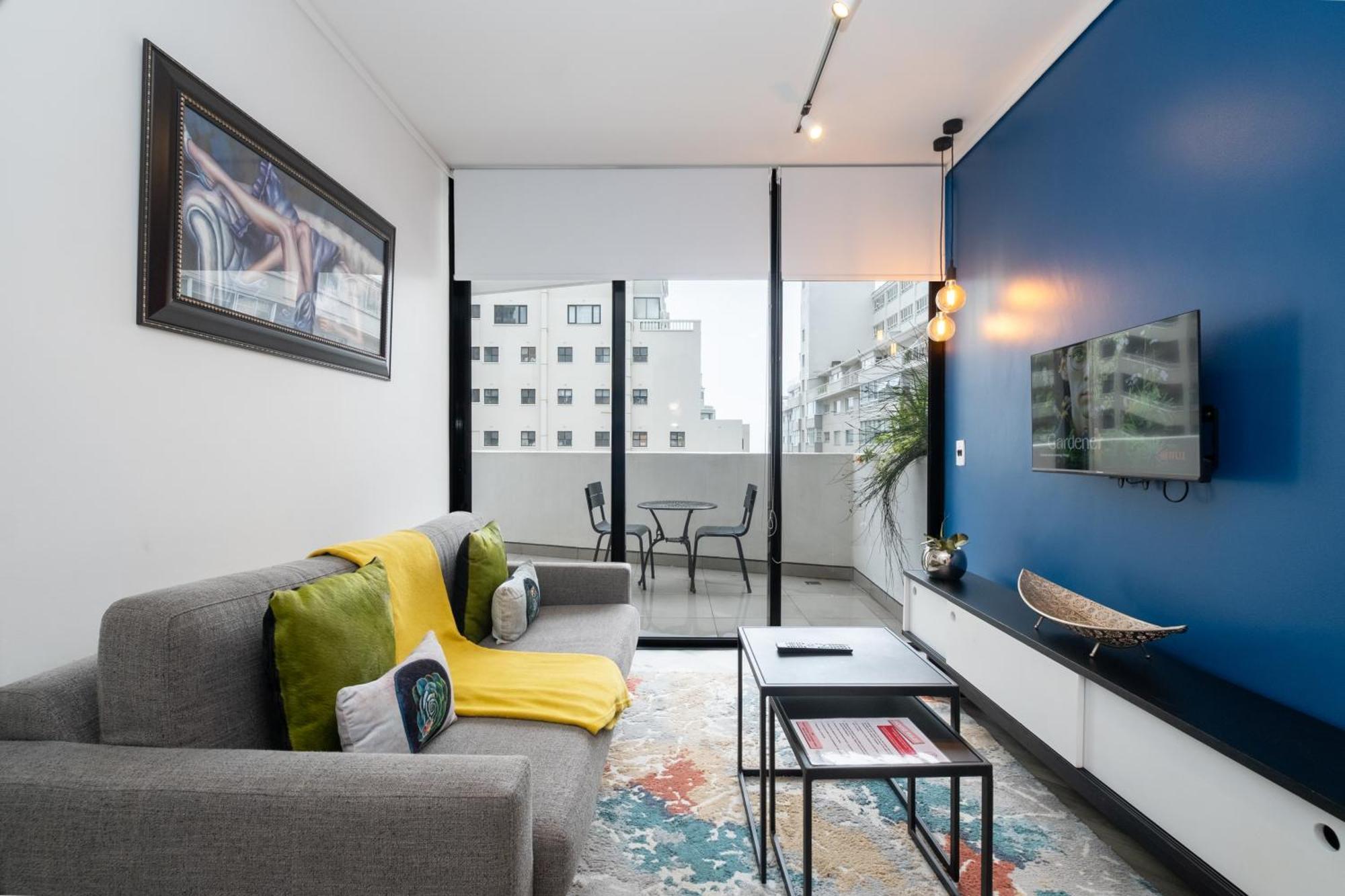 Flamingo 101 - One Bedroom Sea Point * Cape Town